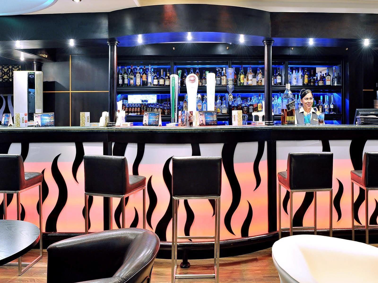Signature Inn Al Riqqa 迪拜 外观 照片
