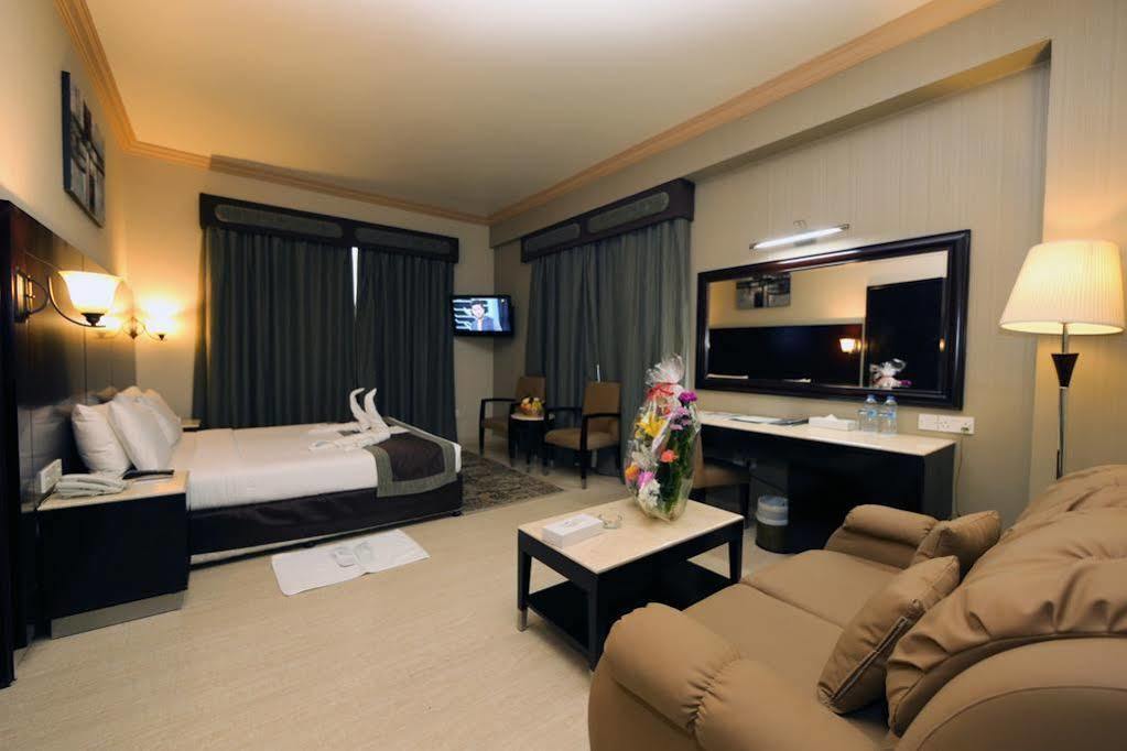 Signature Inn Al Riqqa 迪拜 外观 照片