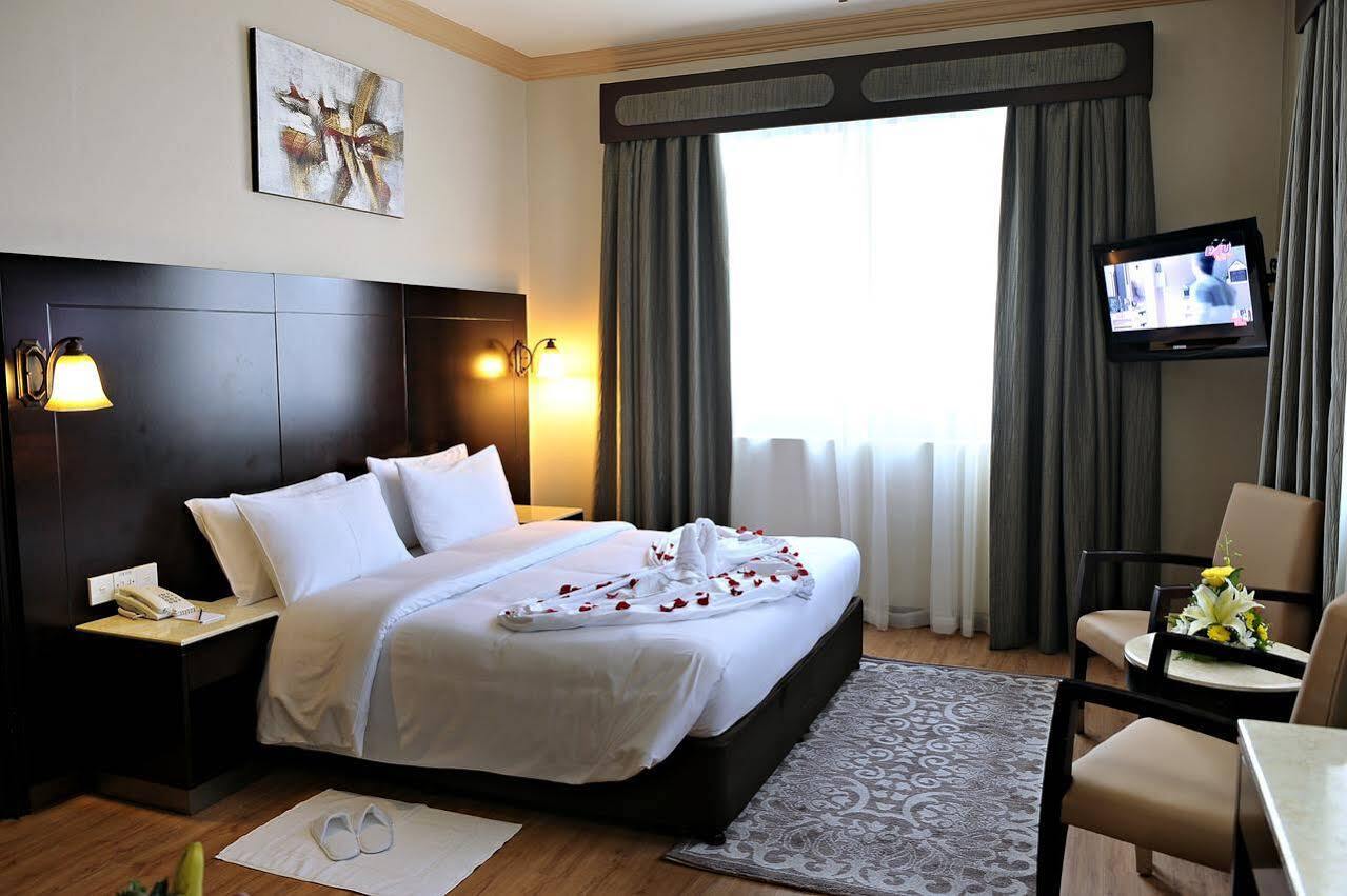 Signature Inn Al Riqqa 迪拜 外观 照片