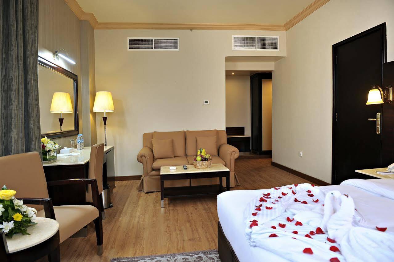 Signature Inn Al Riqqa 迪拜 外观 照片